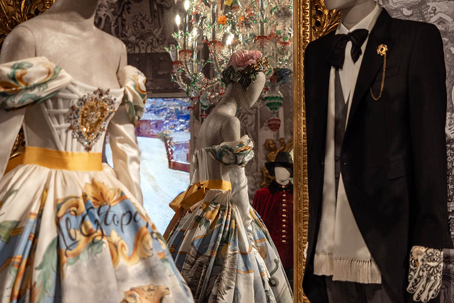 “Dal cuore alle mani: Dolce&Gabbana”, mostra a Milano