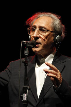 “Voglio vederti danzare”, in tour per Franco Battiato